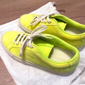 Common Projects Achilles Flu Yellow Size 5 NWOT